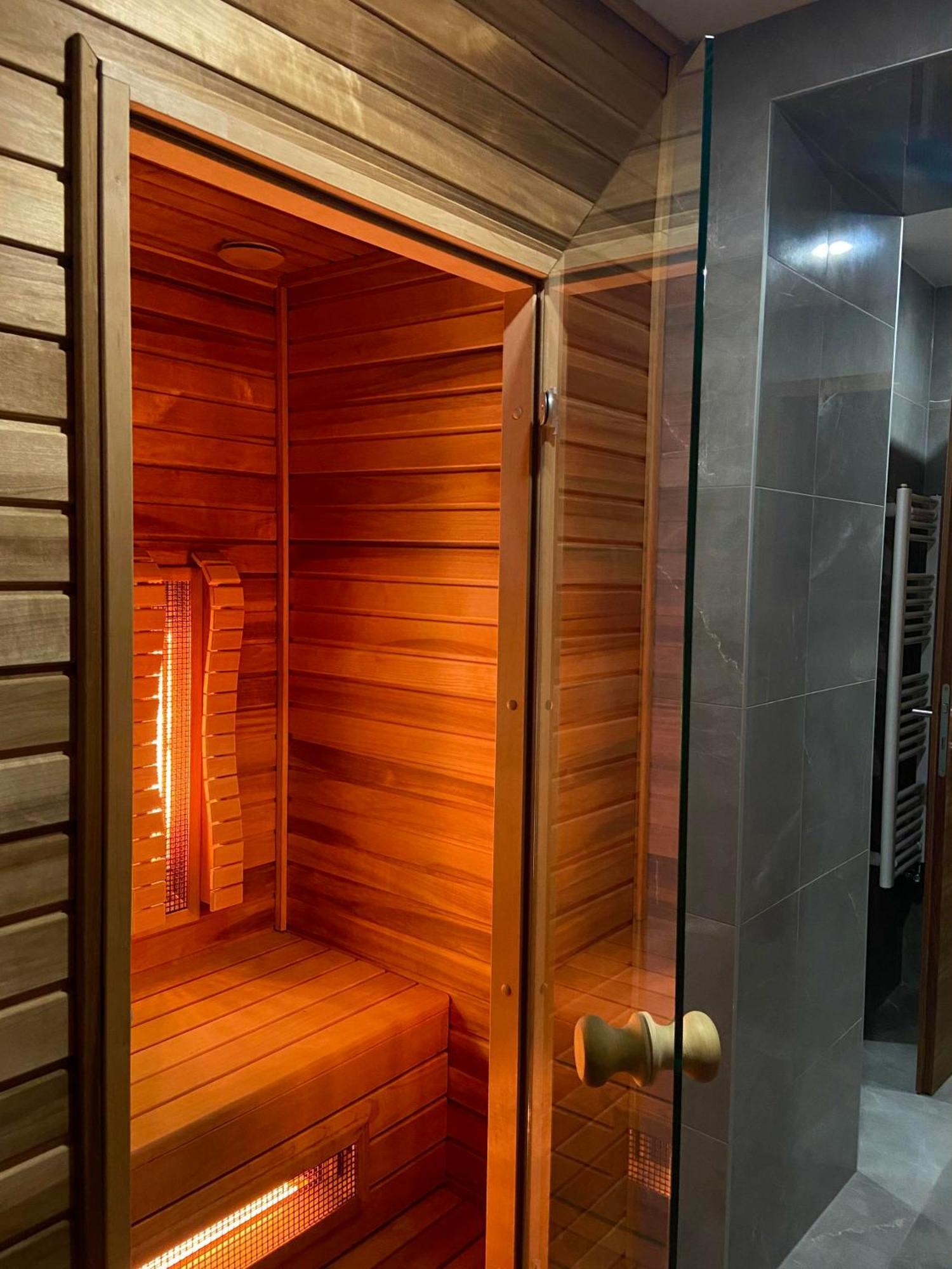 Artis Boutique Hotel Szombathely Exteriör bild