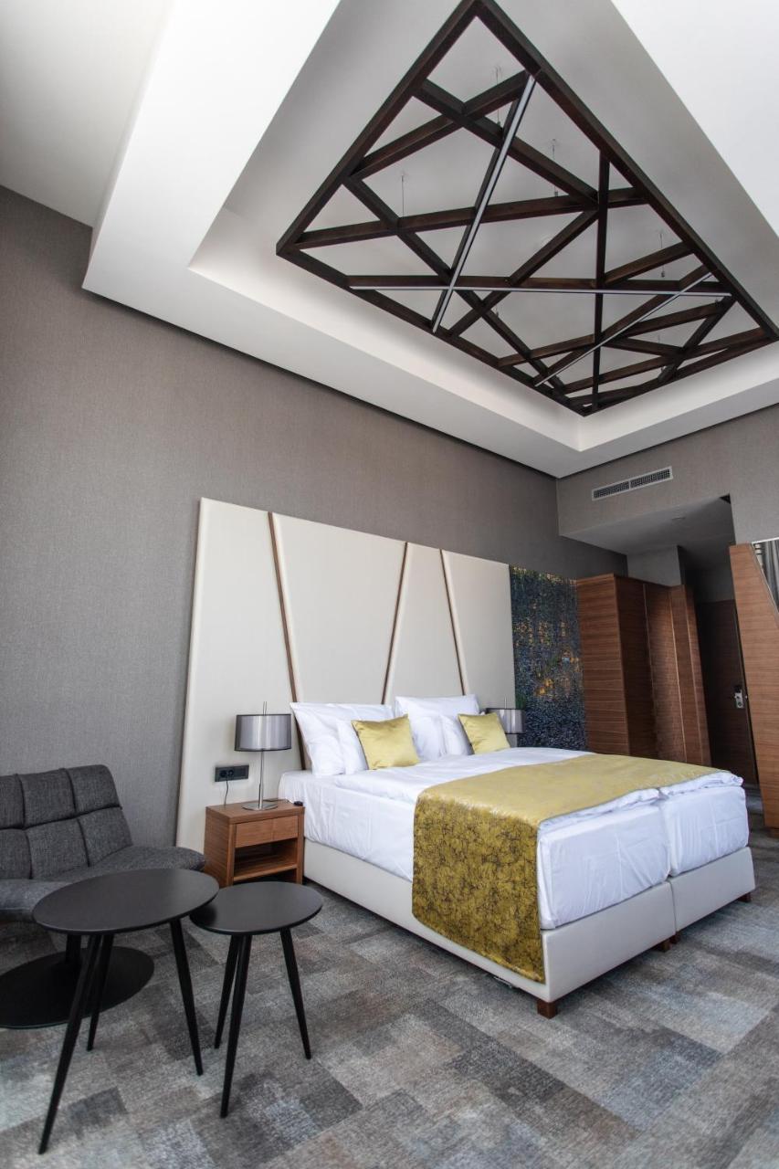 Artis Boutique Hotel Szombathely Exteriör bild