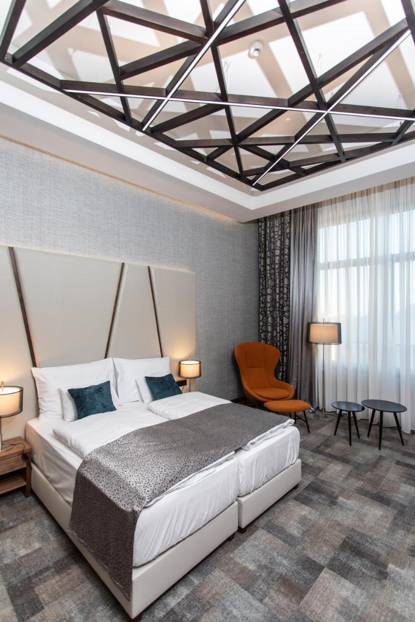Artis Boutique Hotel Szombathely Exteriör bild
