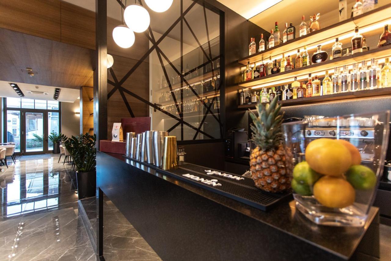 Artis Boutique Hotel Szombathely Exteriör bild