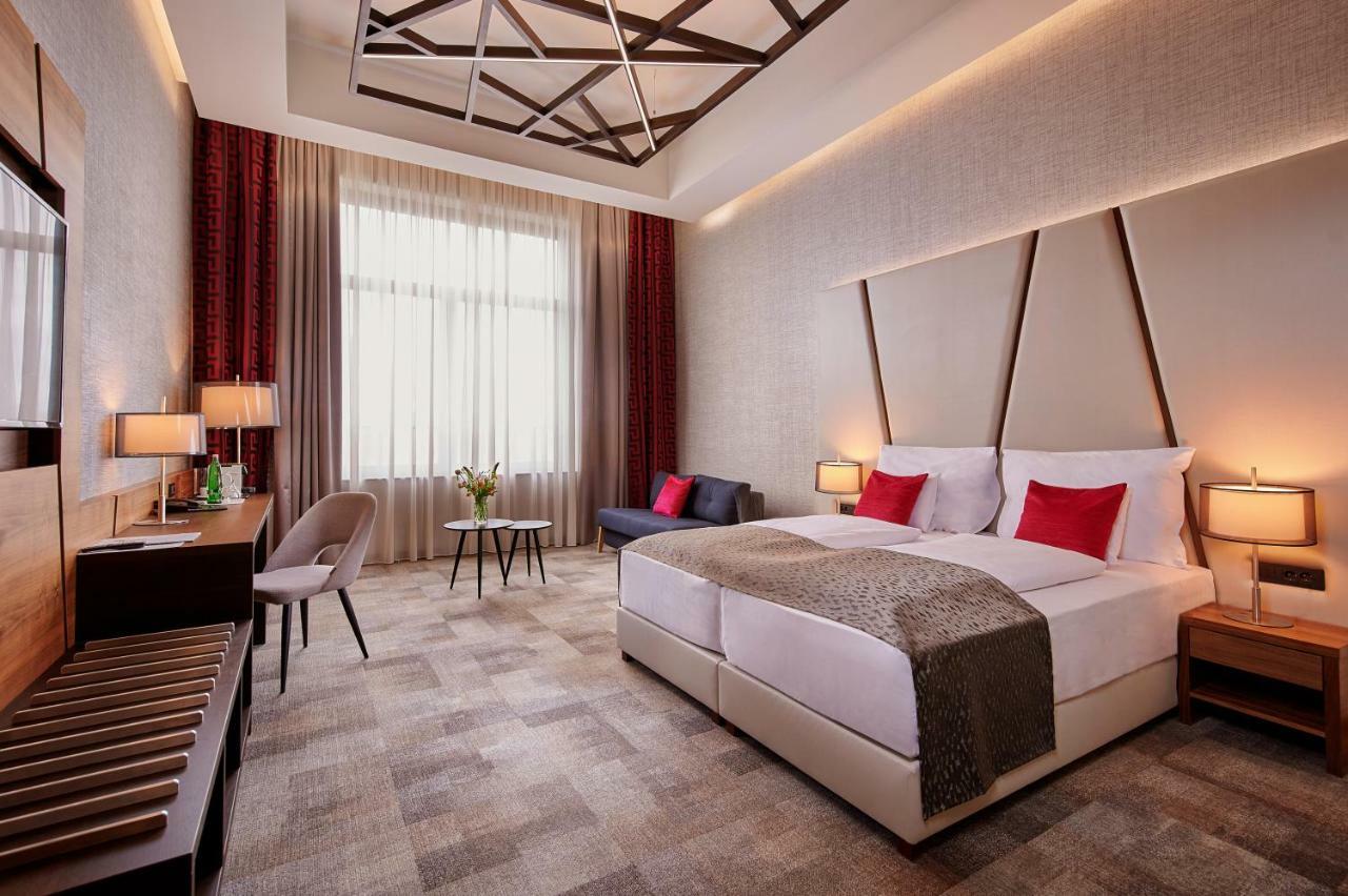 Artis Boutique Hotel Szombathely Exteriör bild