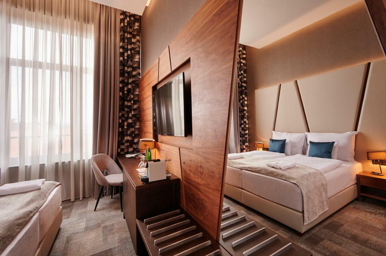Artis Boutique Hotel Szombathely Exteriör bild