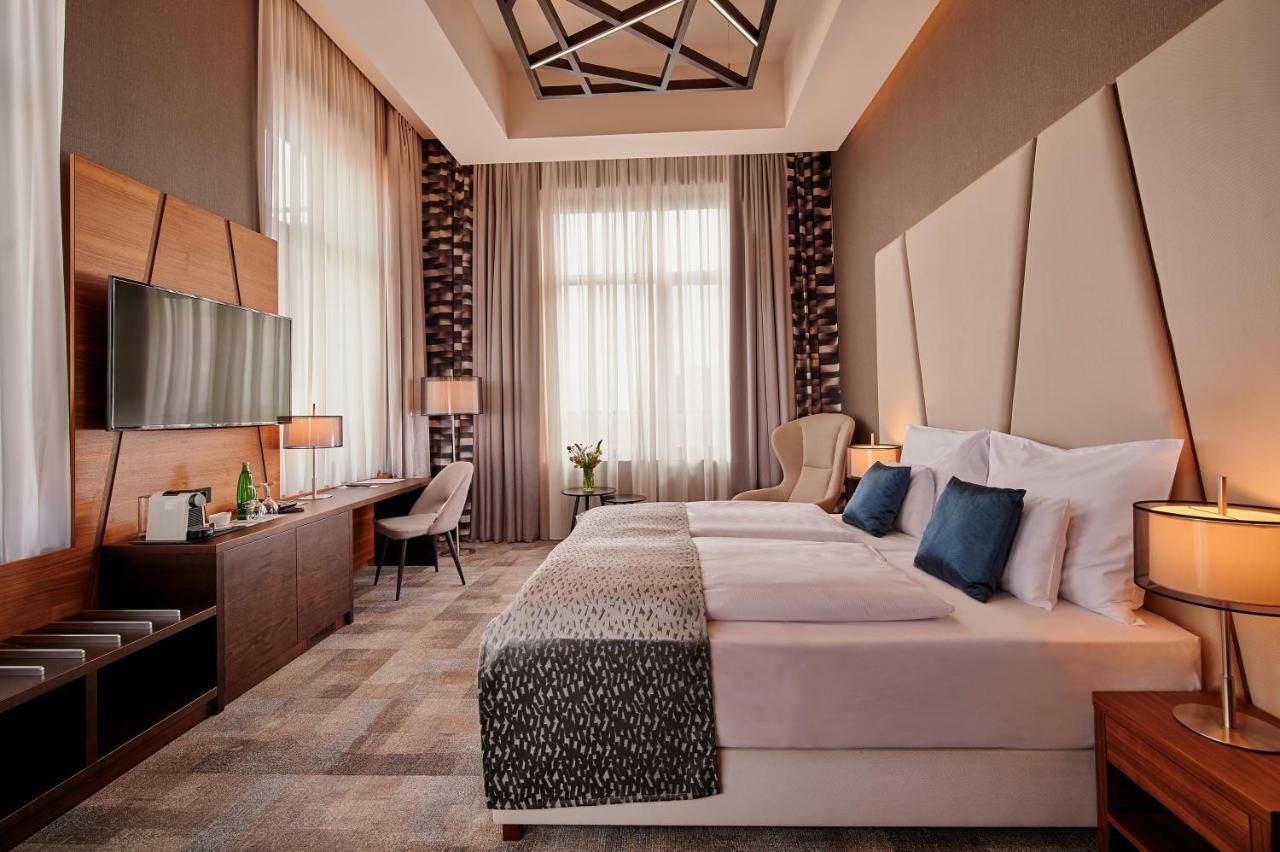 Artis Boutique Hotel Szombathely Exteriör bild